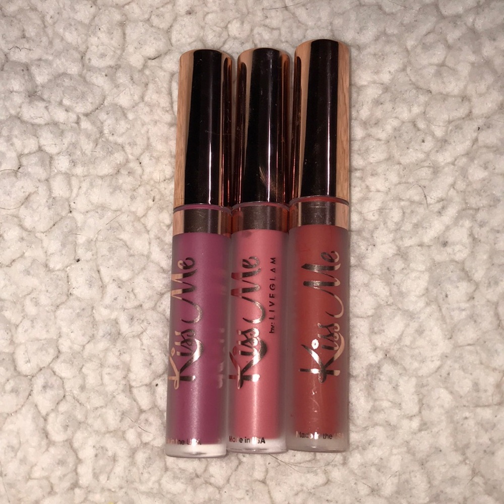 Kiss Me Lipstick